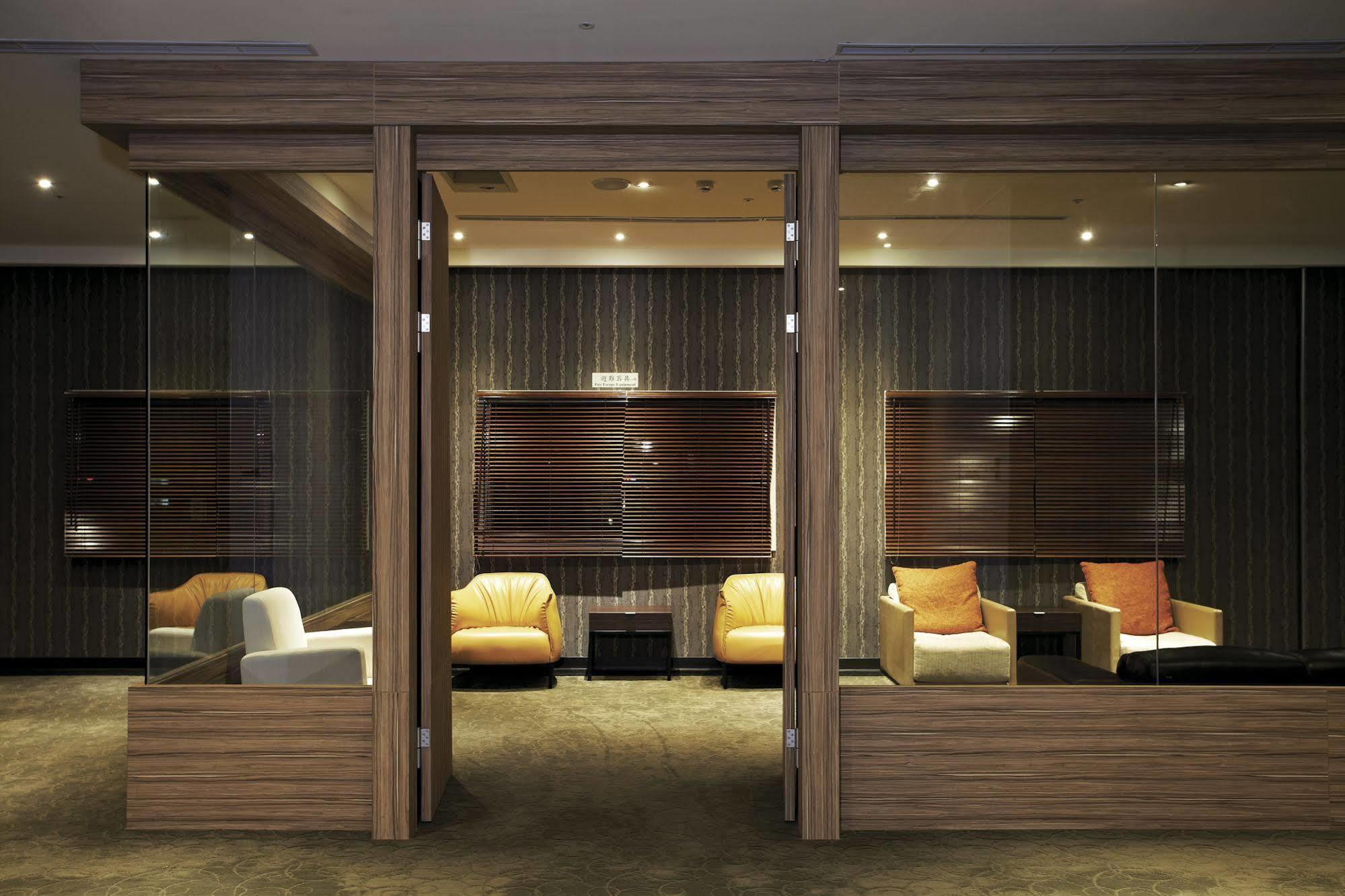 Airline Inn Green Park Way Taichung Exterior foto